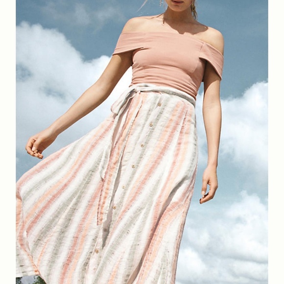 Deletta Rose Off The Shoulder Top - Picture 1 of 7